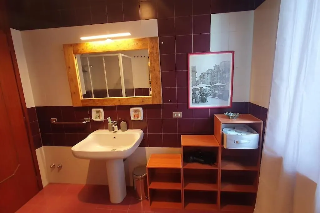 El Lugo Apartment Cola